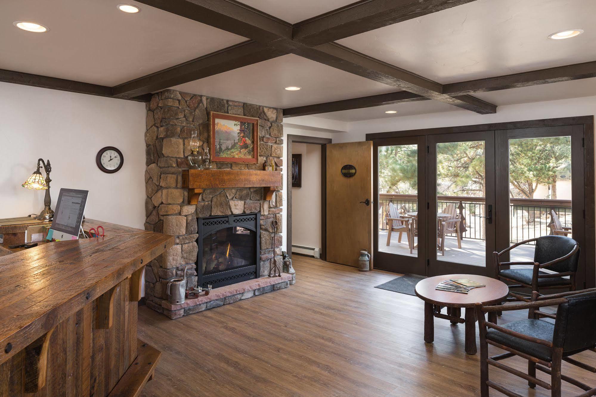 The Landing At Estes Park - Riverside Retreat Hotel Exterior photo