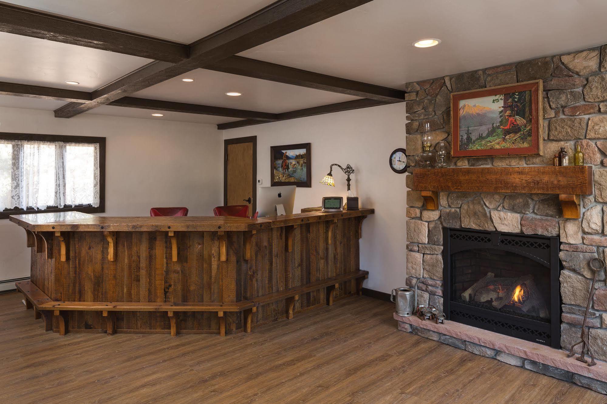 The Landing At Estes Park - Riverside Retreat Hotel Exterior photo